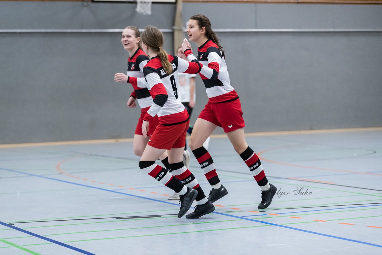 Bild 318 - B2 Loewinnen Cup